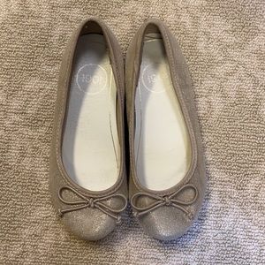 Girls gold ballet flats